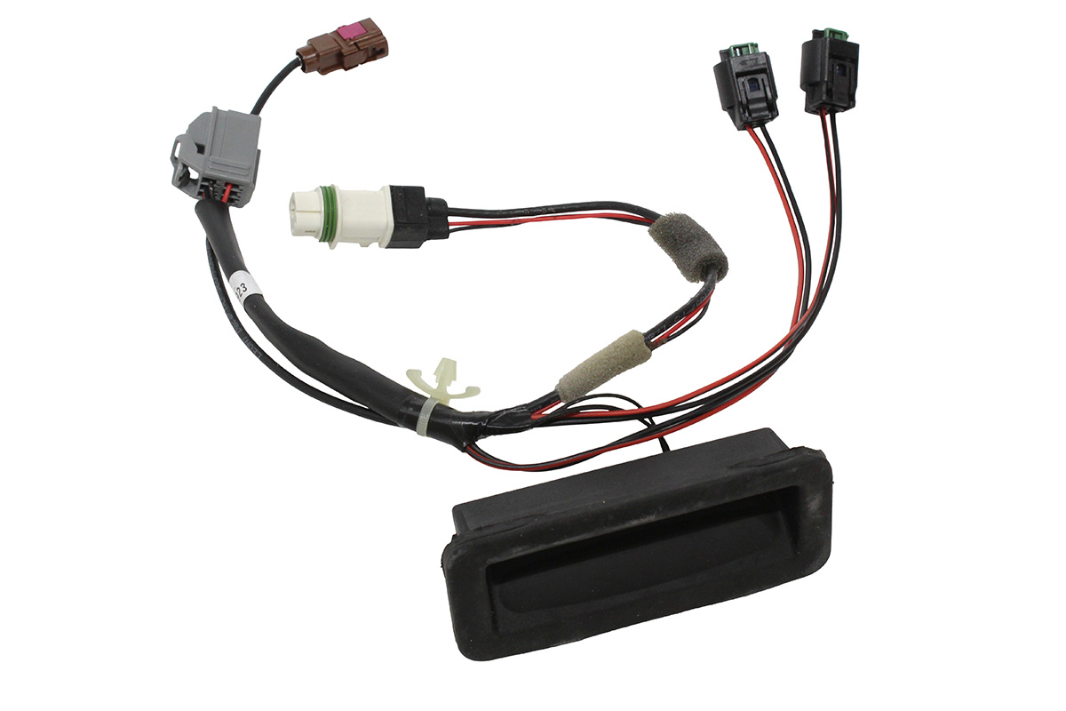 Tailgate handle release switch Discovery 4 >DA999999 With Rear View Camera (Aftermarket) LR014548 LR071911